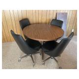 CHROMCRAFT KITCHEN TABLE WITH 4 ROLL AROUND CHAIRS