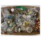 LARGE FLAT OF ASSORTED ESTATE JEWELRY