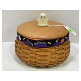 2004 LONGABERGER HALLOWEEN BASKET WITH GHOST KNOB