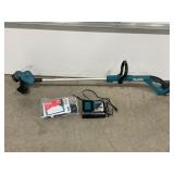MAKITA BATTERY POWERED WEED EATER WITH CHARGER