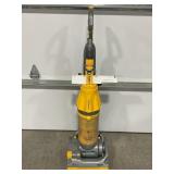 DYSON ROOT CYCLONE VACUUM WITH OWNER