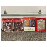 LOT OF 4 CHRISTMAS WINDOW LIGHT UP DISPLAYS IN