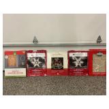 LOT OF 5 CHRISTMAS WINDOW LIGHT UP DISPLAYS IN