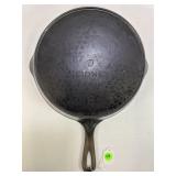 EARLY "SIDNEY" WAGNER WARE CAST IRON SKILLET D #8