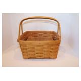 LONGABERGER 1992 BASKET WITH HARD LINER AND
