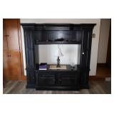 ENTERTAINMENT CENTER WITH LAMP AND DVD PLAYER -