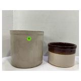 1 GALLON PRIMITIVE STONEWARE CROCK & ROSEVILLE