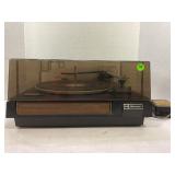 REALISTIC LAB 12B TURN TABLE / RECORD PLAYER
