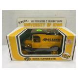 ERTL 1913 FORD MODEL T IOWA HAWKEYES DIE CAST