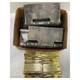 LARGE LOT OF HEAVY DUTY HINGES - SOME BRASS