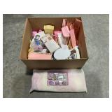 LARGE LOT OF BARBIE MATTEL HOUSE TOYS - KITCHEN