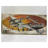 REVELL 1:32 SCALE P-38 LIGHTNING AIRPLANE MODEL