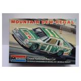 MONOGRAM 1/24 MOUNTAIN DEW REGAL GRAND NATIONAL