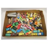 LARGE FLAT OF VINTAGE MATCHBOX AND HOT WHEEL CARS