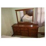 4 PIECE BEDROOM SUIT WITH 5 DRAWER CHEST, 9