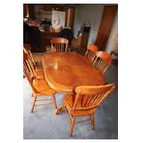 SOLID WOOD KITCHEN TABLE WITH 6 CHAIRS AND LEAF