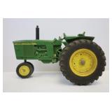 VINTAGE JOHN DEERE 3020 NARROW FRONT 1/16 SCALE