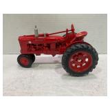 ERTL 1/16 MCCORMICK FARMALL SUPER H NARROW FRONT