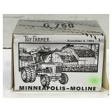 ERTL 1/43 MINNEAPOLIS MOLINE G750 TRACTOR WITH