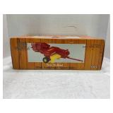 ERTL 1/16 NEW HOLLAND 100TH ANNIVERSARY "HAYLINER"