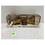 ERTL 1/32 CASE 580K TRACTOR LOADER / BACKHOE