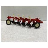 ERTL 1/16 INTERNATIONAL 4 BOTTOM SPRING RESET