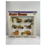 ERTL 1/64 MIGHTY MOVERS CONSTRUCTION SET IN