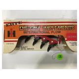 ERTL 1/64 INTERNATIONAL 6 BOTTOM PLOW IN ORIGINAL
