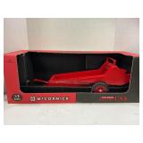SCALE MODELS 1/8 MCCORMICK RED SPREADER IN