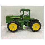 ERTL 1/16 JOHN DEERE ARTICULATED 4 WHEEL DRIVE