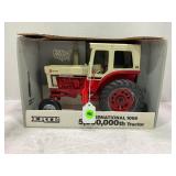 ERTL 1/16 INTERNATIONAL FARMALL 1066 SPECIAL