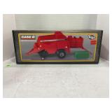 ERTL 1/16 CASE IH 8575 RECTANGULAR SILAGE SPECIAL