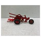 TRU-SCALE 1/16 MCCORMICK 2 BOTTOM ADJUSTABLE