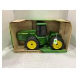 ERTL 1/16 JOHN DEERE 8760 COLLECTOR