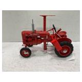 1/16 MCCORMICK FARMALL SUPER A TRACTOR WITH