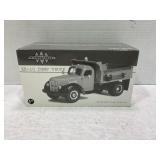 FIRST GEAR 1/34 INTERNATIONAL KB-10 DUMPTRUCK IN
