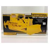 FIRST GEAR 1/25 CONSTRUCTION PIONEERS INTERNATION-