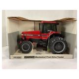 ERTL 1/16 CASE INTERNATIONAL MAGNUM 7150 1992