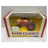 ERTL FARM CLASSICS CASE 800 TRACTOR IN ORIGINAL