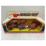 ERTL 1/64 INTERNATIONAL HARVESTER FARM SET WITH