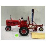 1/16 MCCORMICK FARMALL B CULTI-VISION W#31 REAR