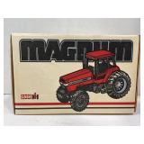 ERTL 1/16 CASE INTERNATIONAL 7130 MAGNUM CAB OVER