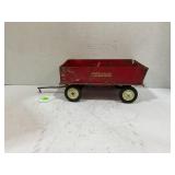 ERTL 1/16 BARGE WAGON WITH STAMPED SIDES & HINGED
