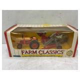 ERTL 1/43 FARM CLASSICS CASE 800 TRACTOR AND "G"