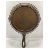 CAST IRON SKILLET WITH HEAT RING - 9 3/4"