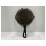 GRISWOLD NO. 3 CAST IRON SKILLET - 6"