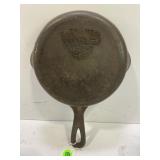 WAGNERWARE NO. 3F CAST IRON SKILLET - 6"