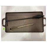 DOUBLE SIDED CAST IRON GRIDDLE - 20" X 9" WITH