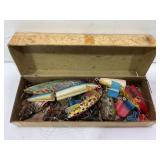 VINTAGE WOOD FISHING LURES
