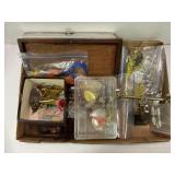 LARGE LOT OF FISHING LURES, FLY FISHING CLAMP, JIG
